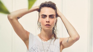 Лесно е просто да заклеймим Кара Делевин като различна заради