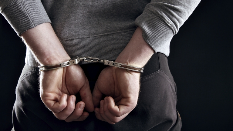21-годишен криминално проявен бургазлия е задържан за срок до 72 часа