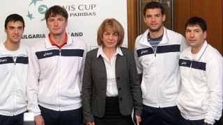 Фандъкова скочи на Боби: Не му прави чест