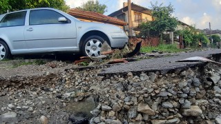 АПИ помага за ремонта на главния път след бедствието във Ветрен