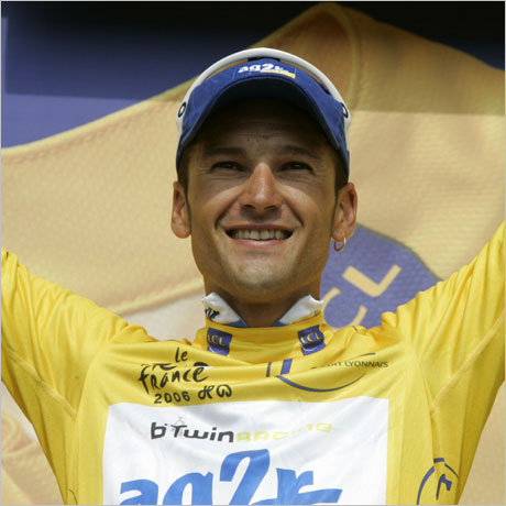 Сирил Десел от Франция облече жълтата фланелка на Тур дьо Франс