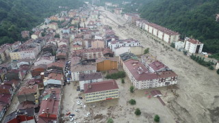 Броят на жертвите от наводненията в Турция по северното Черноморие