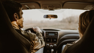 Въпреки турбулентната 2022 г Tesla изненада всички и се изкачи