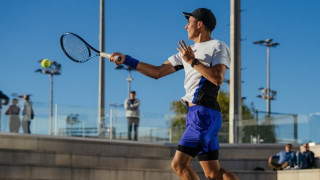 Български талант тренира с Яник Синер, а след това се класира за полуфинал