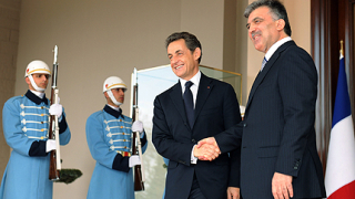 Саркози разочарова Турция с краткостта на визитата си
