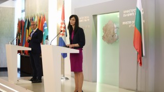 Хърватия подкрепя безусловно членството на България в Шенгенското пространство Това