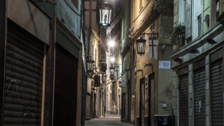 Италия в понеделник блокадата на страната поне до средата на