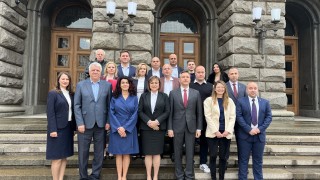 Служебният кабинет е реден от Борисов и е нормално да