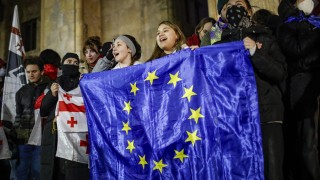 ЕС спря безвизовото пътуване за грузински дипломати