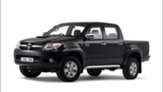Toyota подобрява Hilux