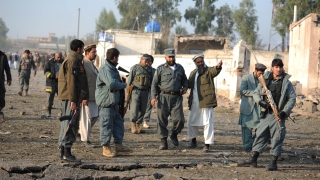 Взрив в джамия в Афганистан, 10 души са ранени