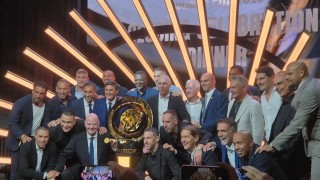 Легендата на българския футбол Христо Стоичков се срещна с десетки