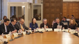 Удължителният закон за бюджета за 2025 г беше внесе от