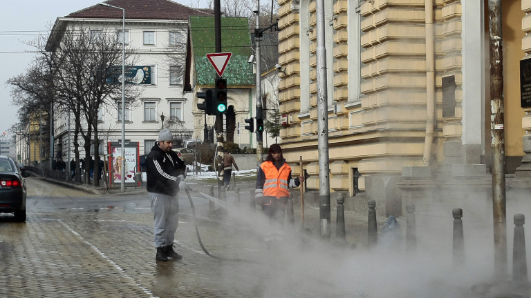 Мият улиците в София с цел подобряване качеството на въздуха 