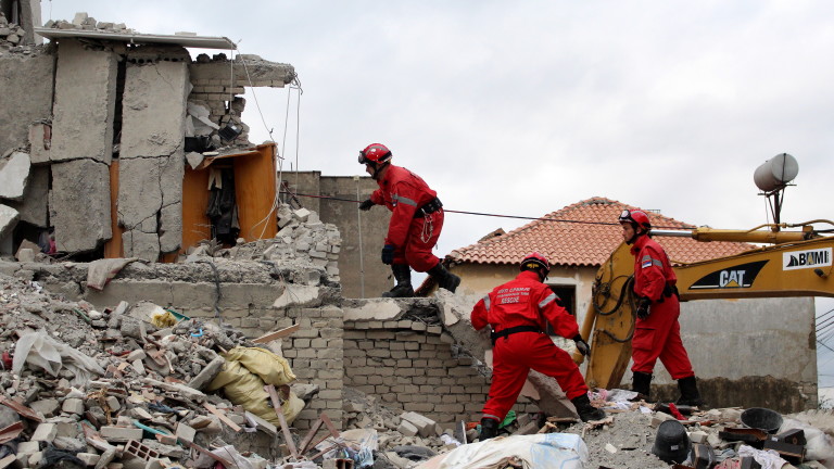 29 са жертвите на земетресението в Албания