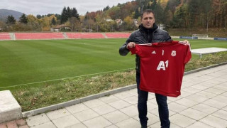 Наско Сираков обяви че иска Николай Костов да води Левски