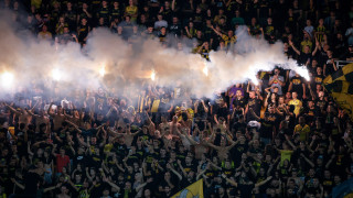 Феновете на Ботев Пловдив от групата Yellow black power