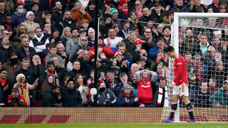 Юнайтед се препъна и в предпоследния, Роналдо с куп пропуски