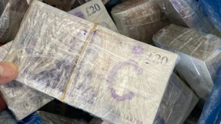 Митнически служители задържаха недекларирана валута на стойност около 660 хил лева