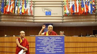 Далай Лама протегна ръка на Европарламента