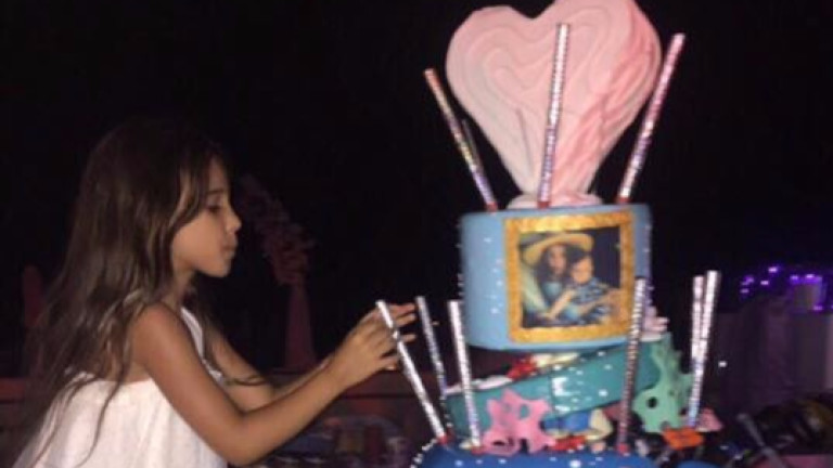 Дъщерята на фолк певицата Мария - Марая, стана на 9