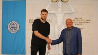 Ректорът на Национална спортна академия Васил Левски проф Николай Изов