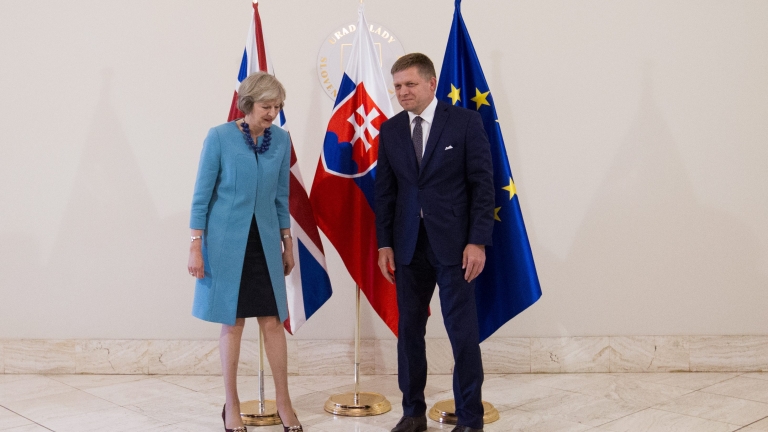 Нов модел на отношения ЕС-Великобритания поиска Тереза Мей