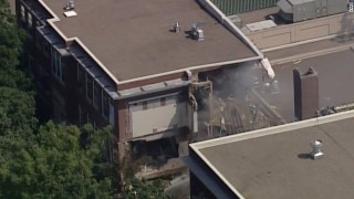 Сградата на старо училище в самоковското село Поповяне е в