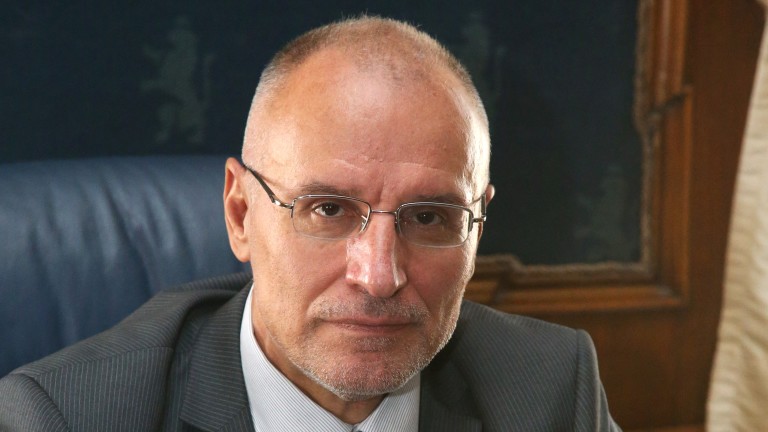 Без изненади, депутатите преизбраха Димитър Радев за управител на Българската