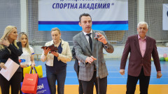 Министър Пешев се включи в празничните събития в НСА по случай Деня на българския спорт