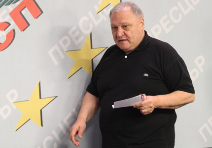 На пленум в неделя социалистите искат оставката на Димитър Дъбов 