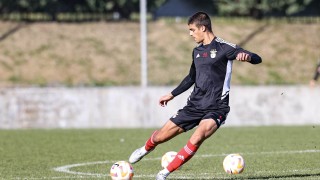 Централният защитник на Бенфика Калоян Костов няма да остане в