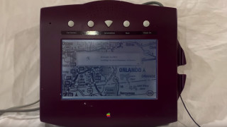 През далечната 1993 г Стив Джобс и Apple са имали