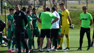 Нападателят Салиф Сисе кара проби в Берое Бившият футболист на