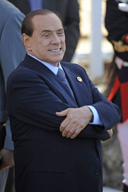Берлускони обеща нулев дефицит през 2013 г.