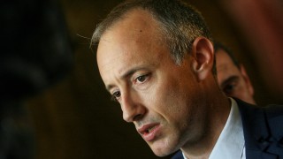 Училищата се дезинфекцират и са безопасни, увери Вълчев