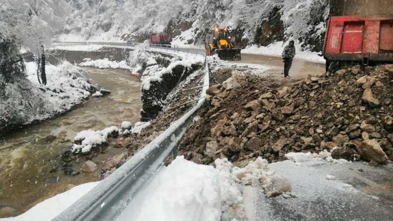 Само едно село в Смолянско остава без ток