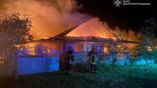 Трима души бяха ранени при нови руски дронови удари в