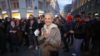 Около 6 хиляди души се събраха на неразрешен от властите