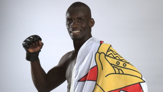 ММА боецът, похарчил всичките си пари за... помпа за вода