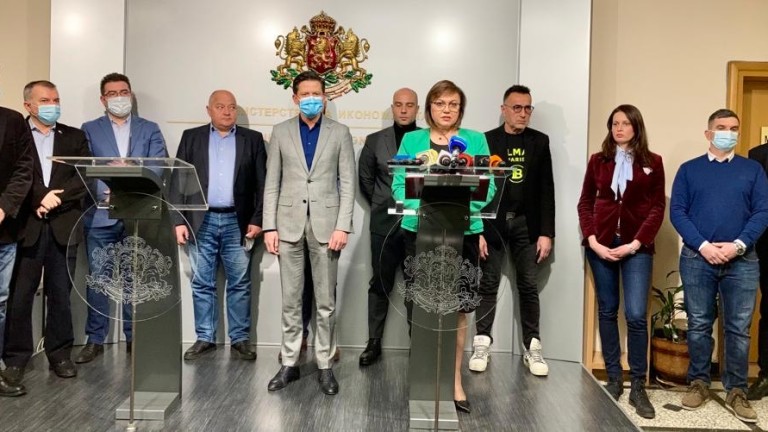 Вдигането на цената на услугата на мобилните оператори е нелоялна