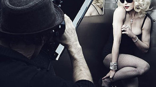 Мадона - все така секси за Dolce&Gabbana Sunglasses