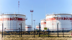 "Лукойл" има вече фаворит за продажбата на рафинерията си и други активи в България