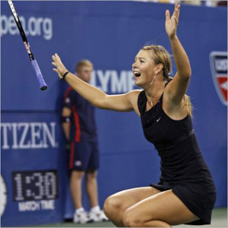 Шарапова продава шампионската си черна рокля