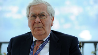 Светът сомнамбулски се насочва към нова икономическа и финансова криза