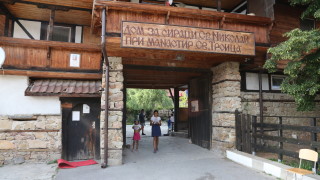 Задържаха 26-годишен намушкал с нож мъж в приюта в Нови хан