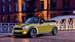 Mini открива сезона на кабриолетите отрано