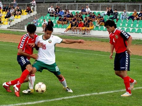 Тони Вутов с дебютен гол за България до 17 г.