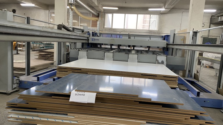 Европейската мебелна индустрия иска мерки от ЕК заради риска от нови американски мита