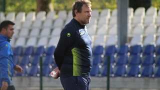 Старши треньорът на ФК Крумовград Велислав Вуцов беше бесен след разгрома